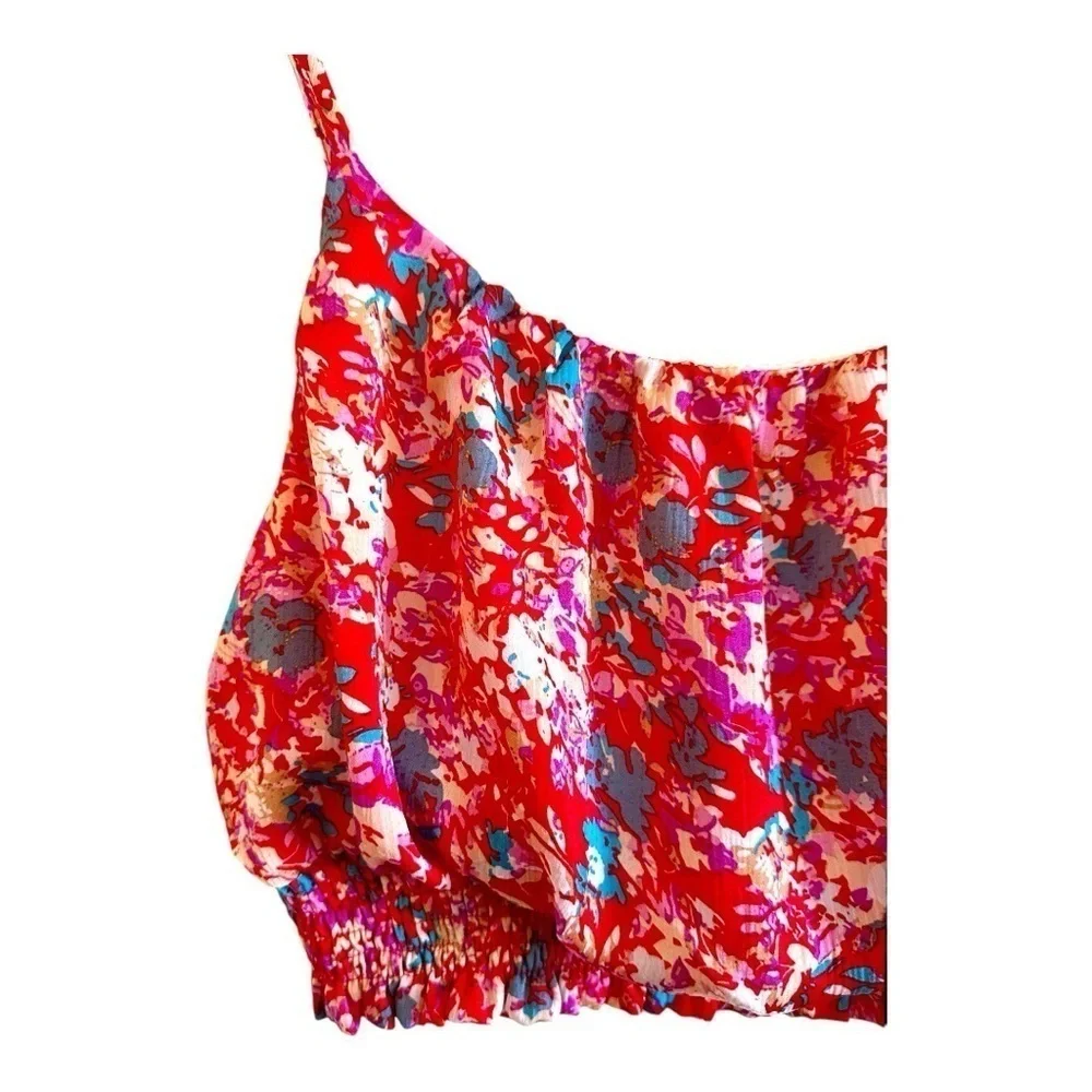 FANCO, RED FLORAL PRINT CROP TOP. ADJUSTABLE STRAPS. 100% POLYESTER, SIZE L - Picture 4 of 7